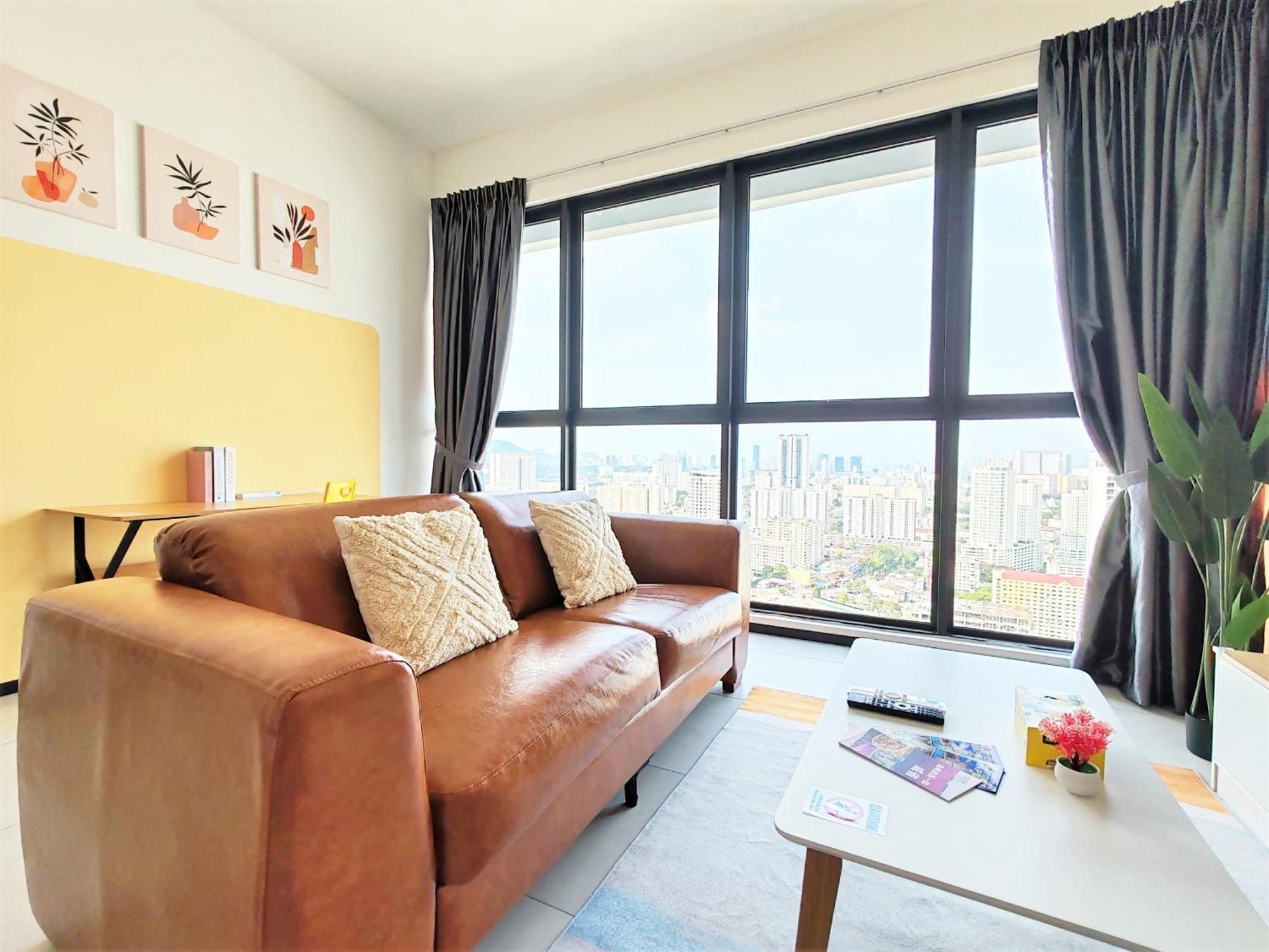 Apartment Urban Simplicity Suite, 5 Pax, 2 Car Parks At Urban Georgetown By Superstay *
