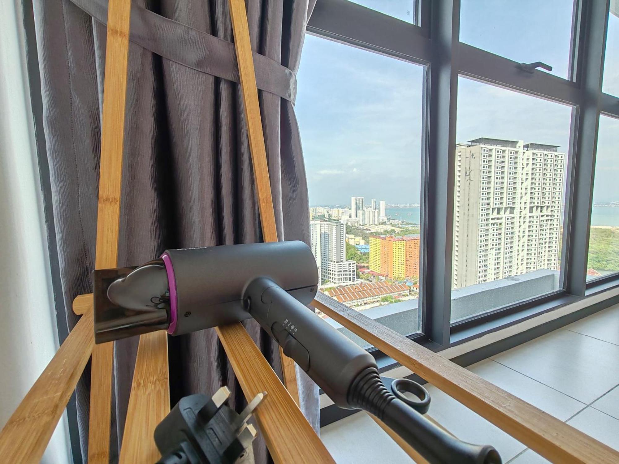 Apartment Urban Simplicity Suite, 5 Pax, 2 Car Parks At Urban Georgetown By Superstay *